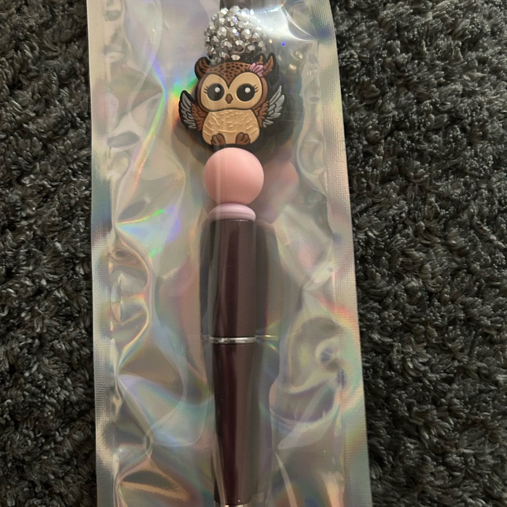 Hand Crafted Owl Charm pen- Pink, Burgundy